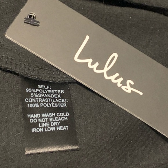 NWT Lulus Black Bell Sleeve Lace Dress sz Med - Picture 5 of 6